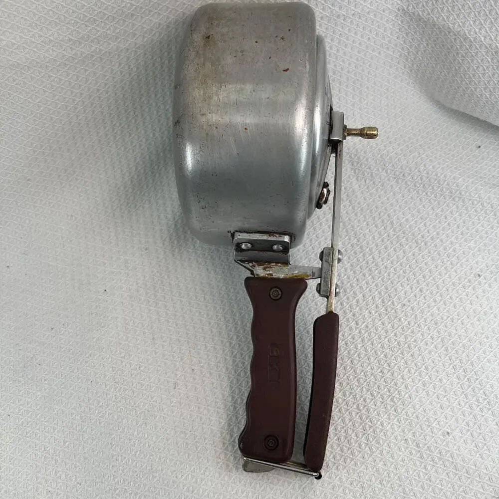 Vintage BKI Hotwell Sylvania 2L Aluminum Pressure Cooker Pot w/ Locking Lid